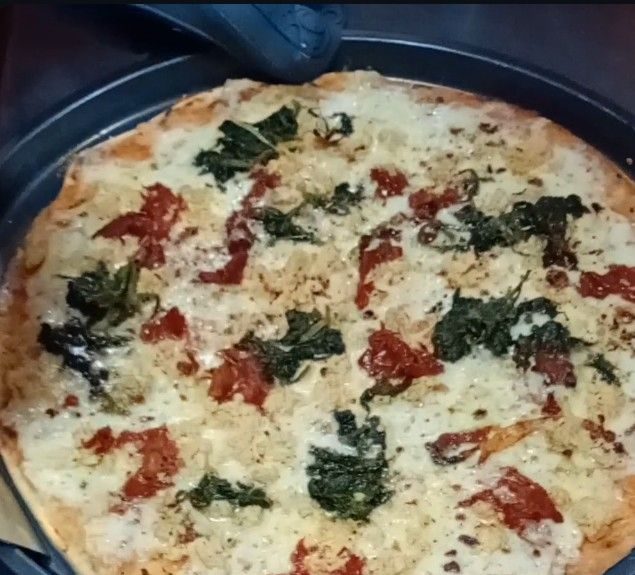 Pizza Frango Power Pesto