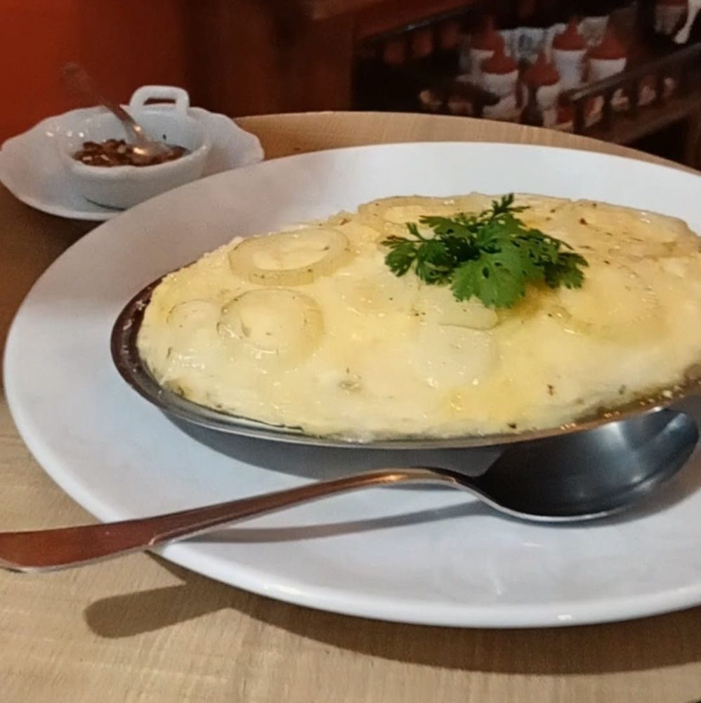 Escondidinho de carne do sol